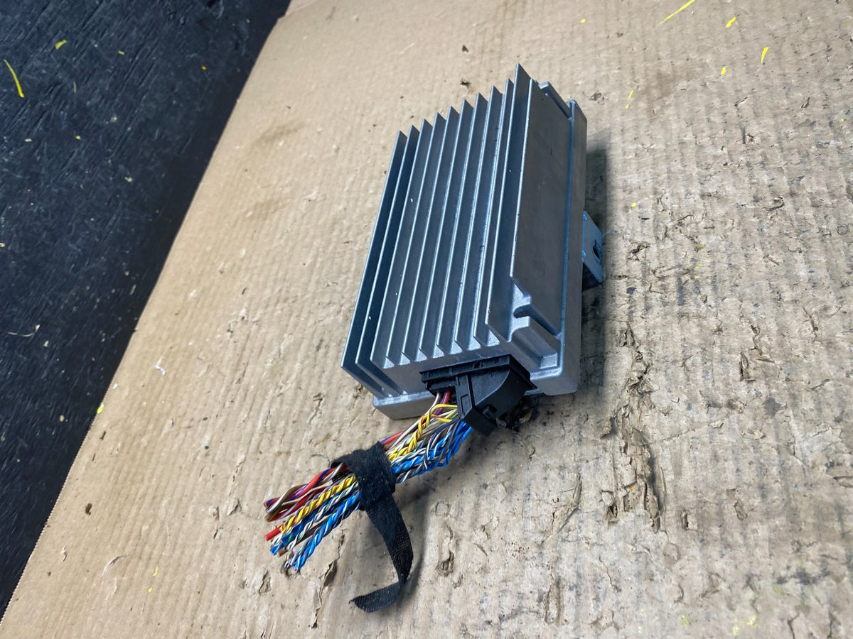 2007-2013 BMW X5 Top HiFi Lear Radio Audio Amplifier Amp S6216 DG2
