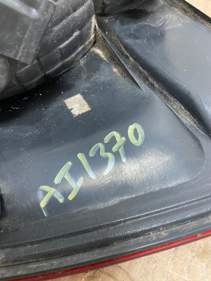 2003 2004 2005 2006 Ford Expedition Right Passenger Rh Tail light AI1370 LK5