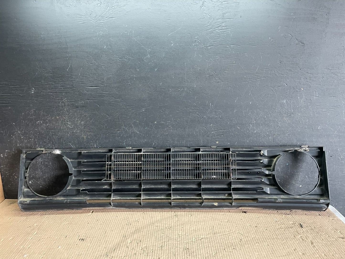1987 to 1991 Land Rover Range Classic Front Upper Grill Grille J3537 DG5