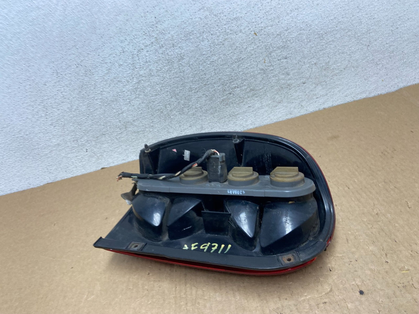 2005 2006 2007 Jeep Liberty Right Passenger Rh Side Tail Light AF9711 DW7