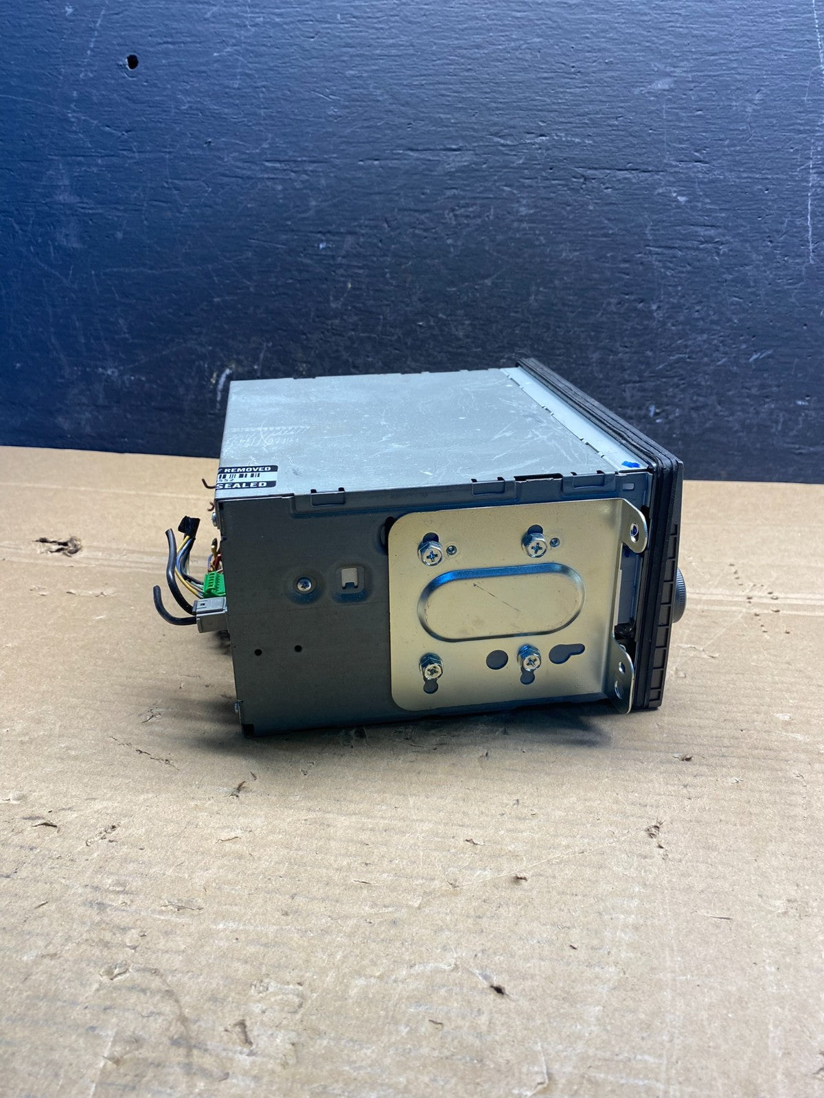 2003-2006 Honda Element Radio AM FM Stereo Cd Player AD7561 DG2