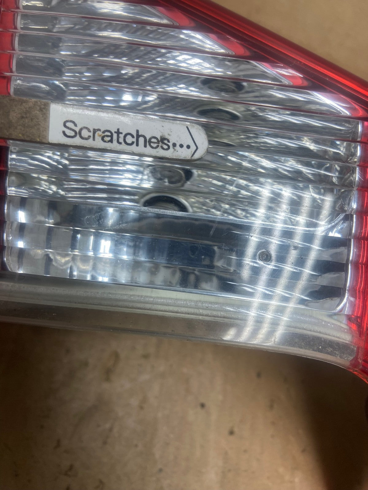 2008 to 2013 Volvo XC70 V70 Right Passenger Tail Light Upper AD5194 LK3