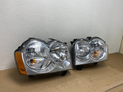 2005-2007 Jeep Grand Cherokee Left+Right Halogen Headlights AE6753 DW2