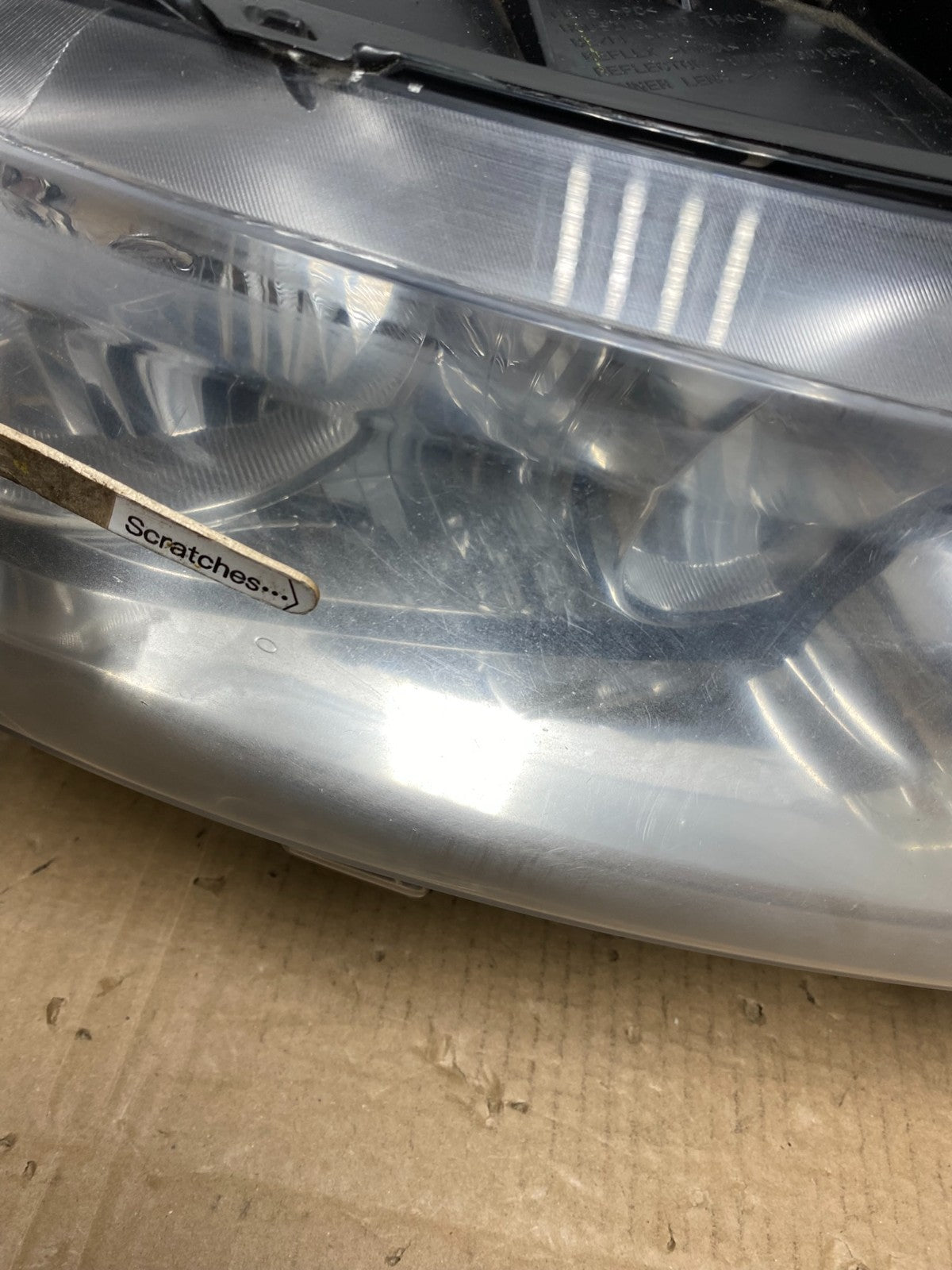 2011-2013 Jeep Grand Cherokee Right Passenger Halogen Headlight AC3842 DW3
