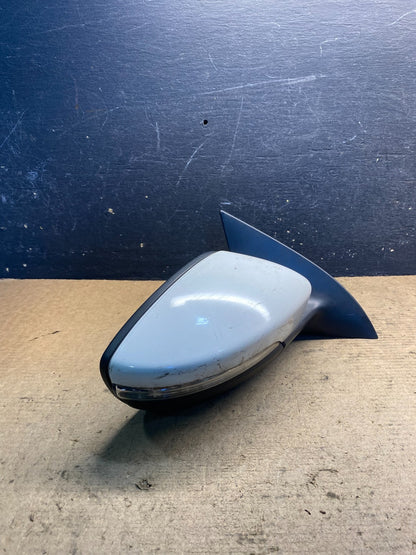 2009 to 2012 Volkswagen CC Right Passenger Power Door View Mirror OEM AA3039 MS1