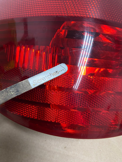 2004 to 2005 Toyota Sienna Left Driver LH Side Tail Light AH9307 LK3