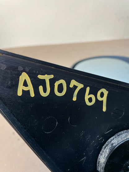 1998 to 2001 Mercedes ML320 ML Right Side View Door Mirror AJ0769 DG9