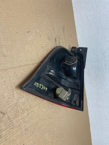 2004 to 2007 Ford Freestar Right Passenger RH Side Tail Light Oem AB8349 LK4