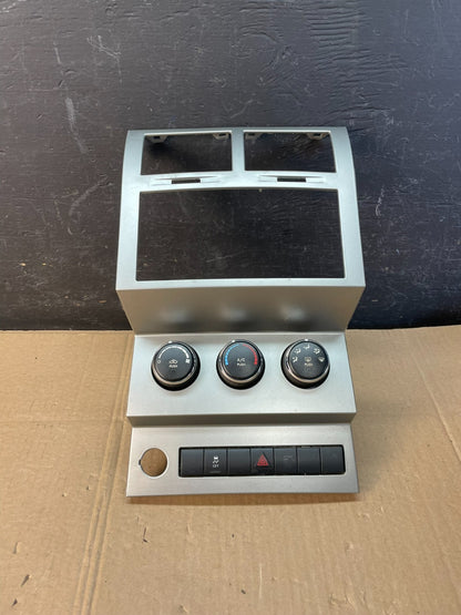2007 to 2012 Dodge Nitro Dash Climate Temperature Control Radio Bezel ac2269 DG0