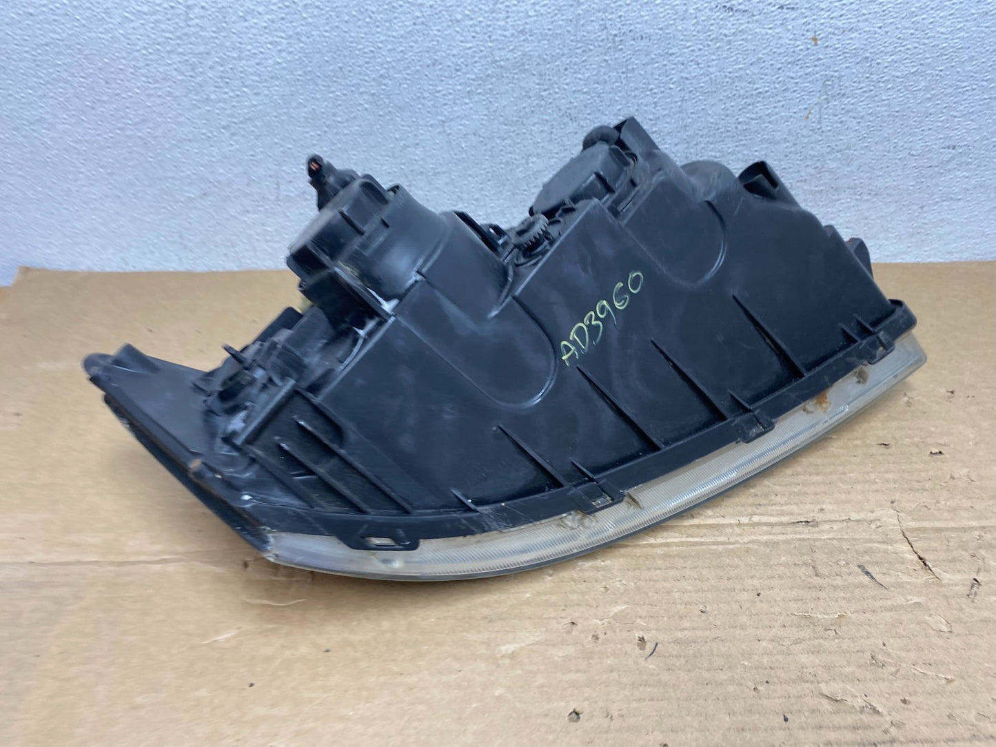 2006 to 2008 Hyundai Sonata Left Driver LH Side Headlight Halogen AD3960 DW6
