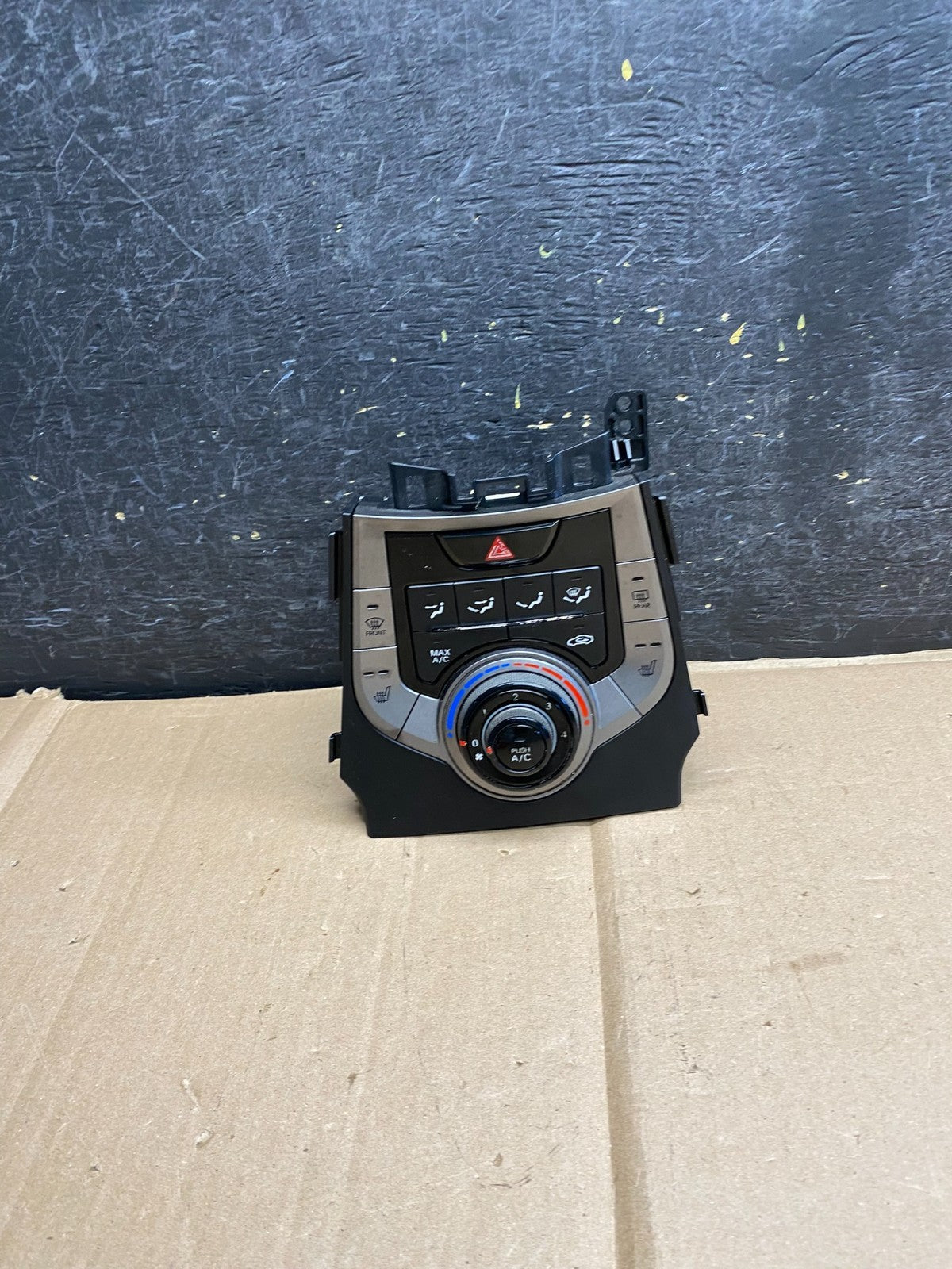 2011 - 2013 Hyundai Elantra Center Heater A/C AC Climate Control Panel AH5257 DG0