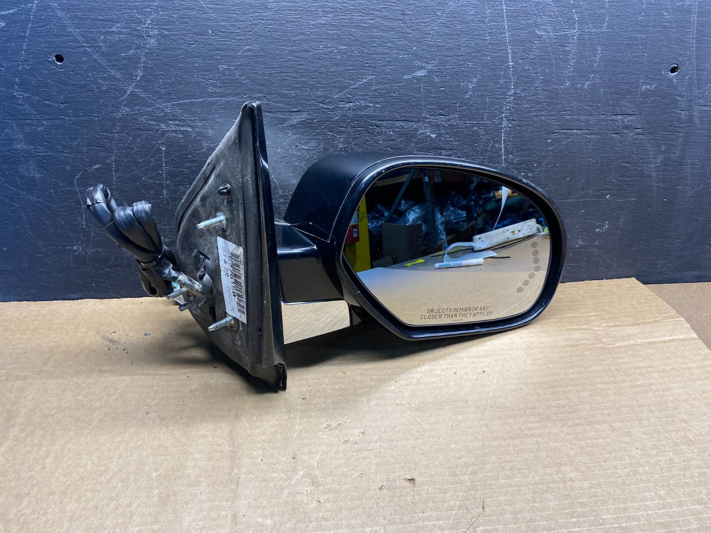 2007 - 2014 Cadillac Escalade Right Passenger Door Turn Signal Mirror AD9683 DG2