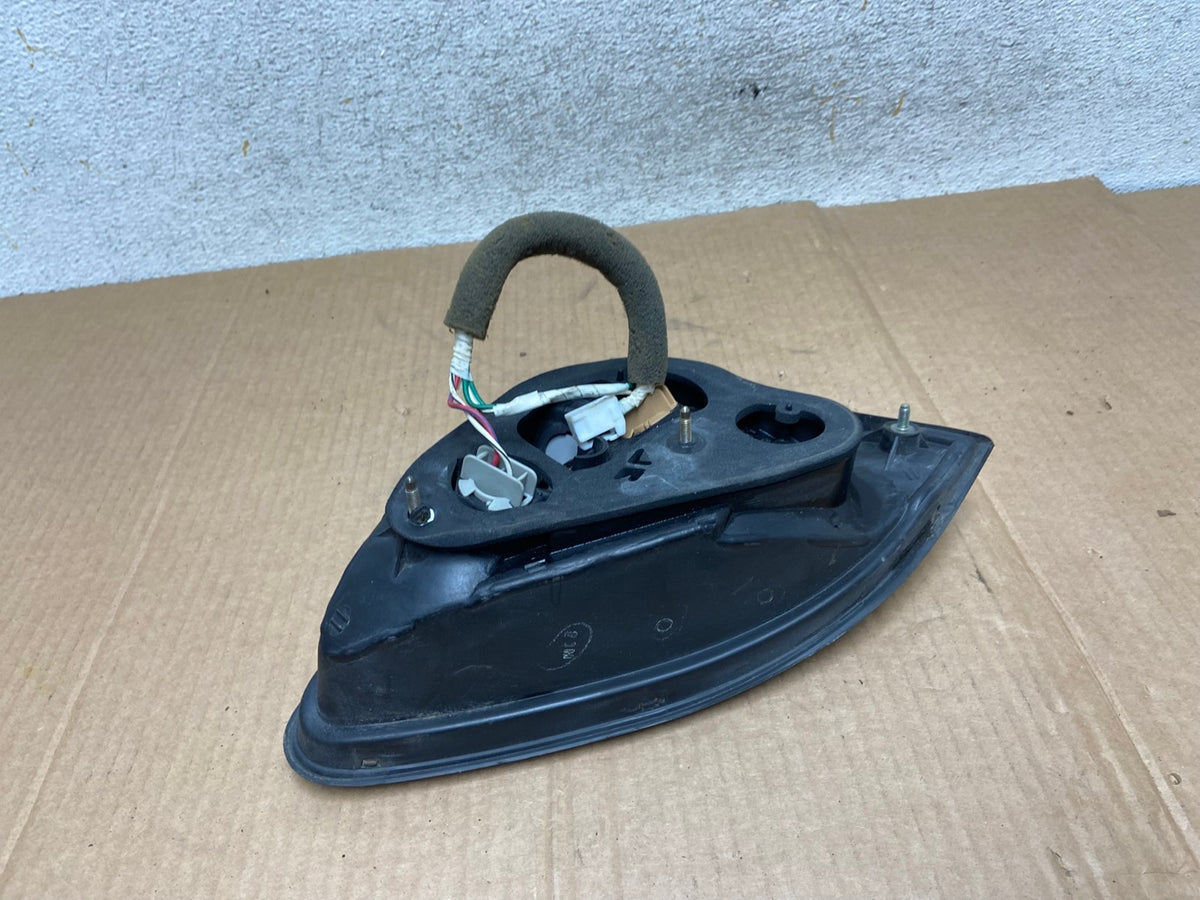 2000-2003 Lexus RX300 Right Passenger Side Rear Inner Tail Light AI5707 LK5