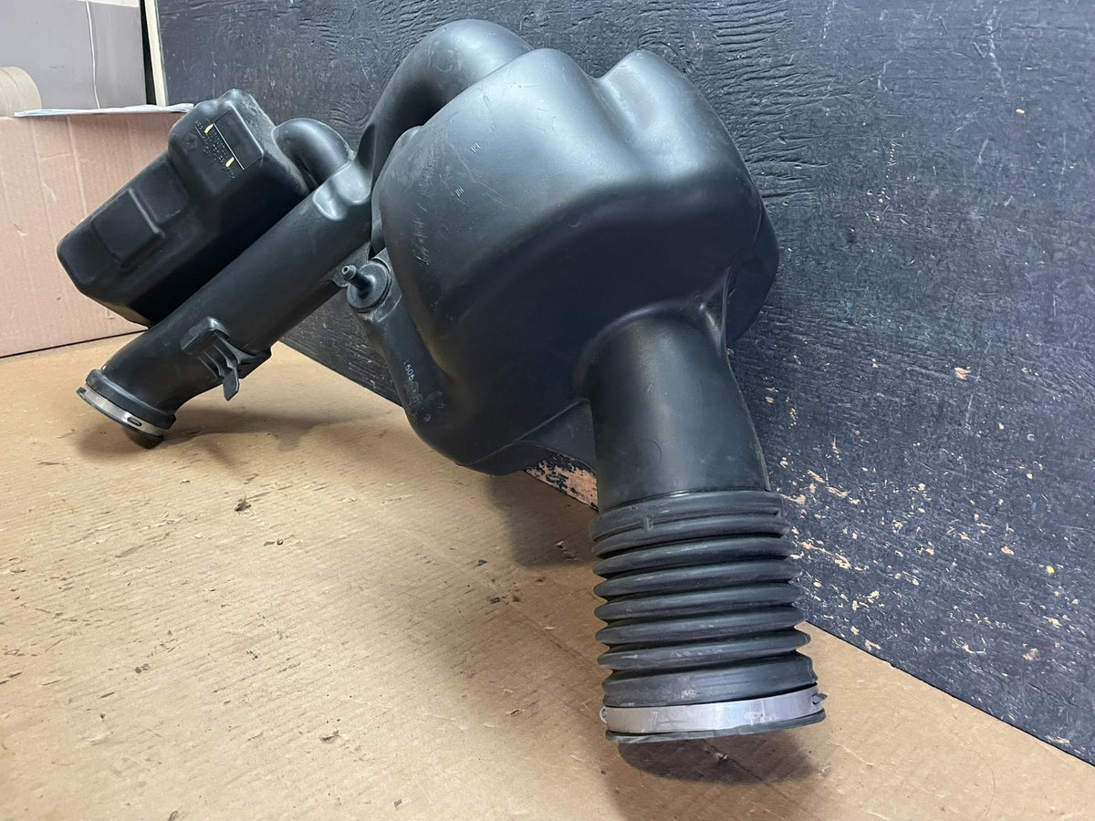 2014 - 2015 Dodge Durango 3.6L Resonator Air Intake Tube AA2405 DG5