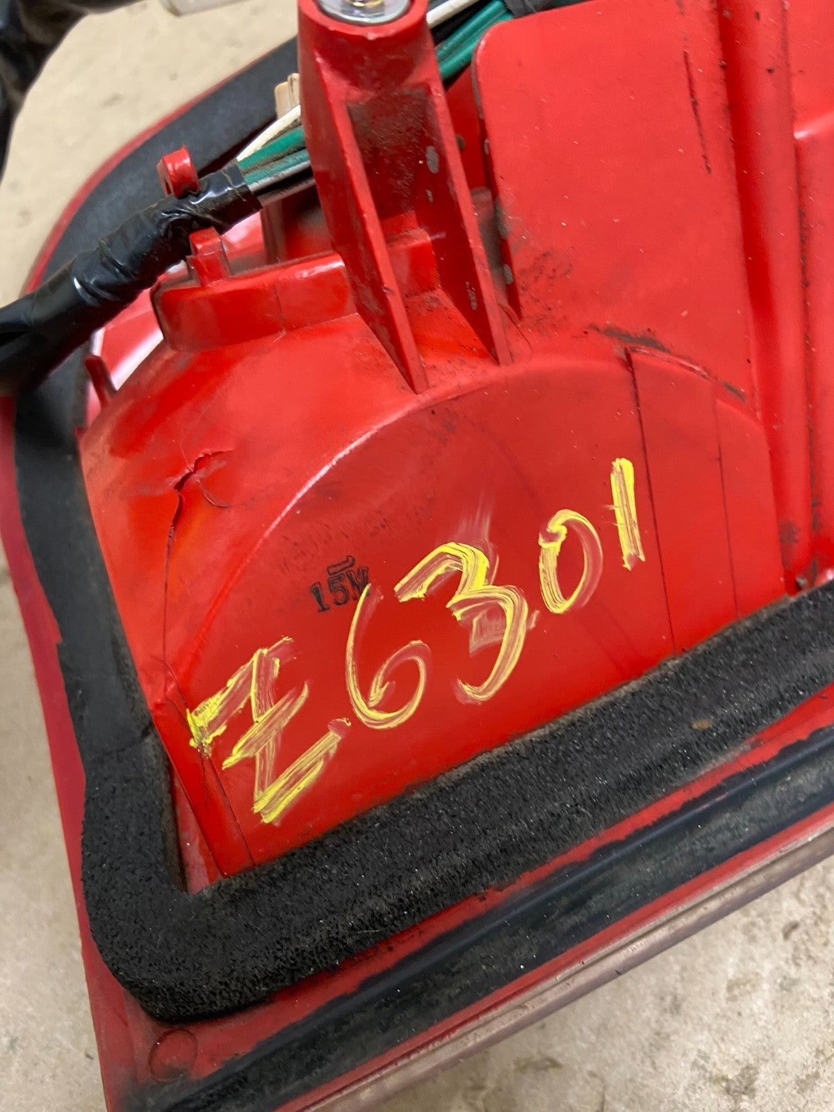 2001 2002 2003 Toyota Rav4 Right Passenger Rh Side Tail Light OEM Z6301 DW6