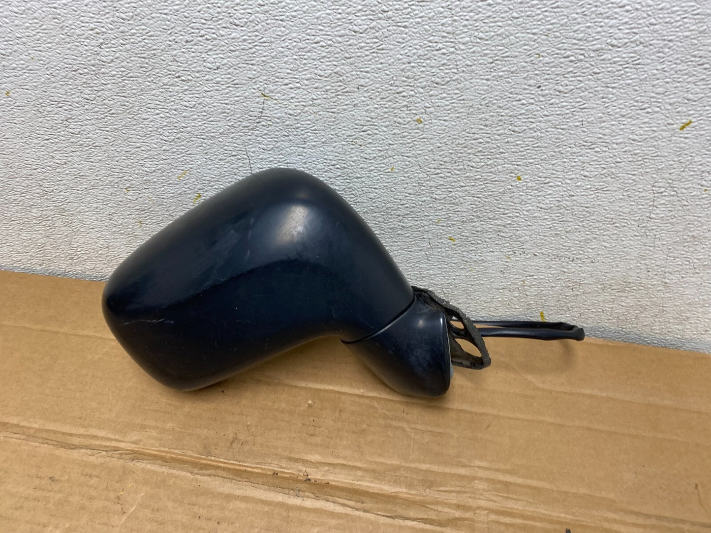 2002 to 2004 Suzuki Aerio Right Passenger RH Side View Door Mirror M6768 OEM DG1