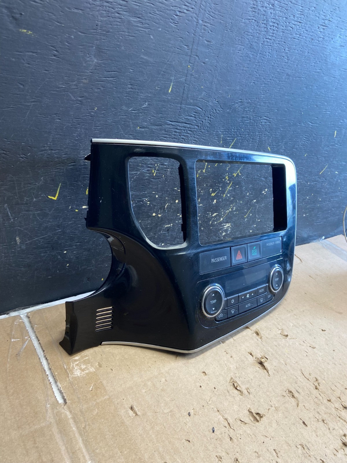 2014 to 2019 Mitsubishi Outlander Climate Control Panel W/ Bezel AB2264 DG3