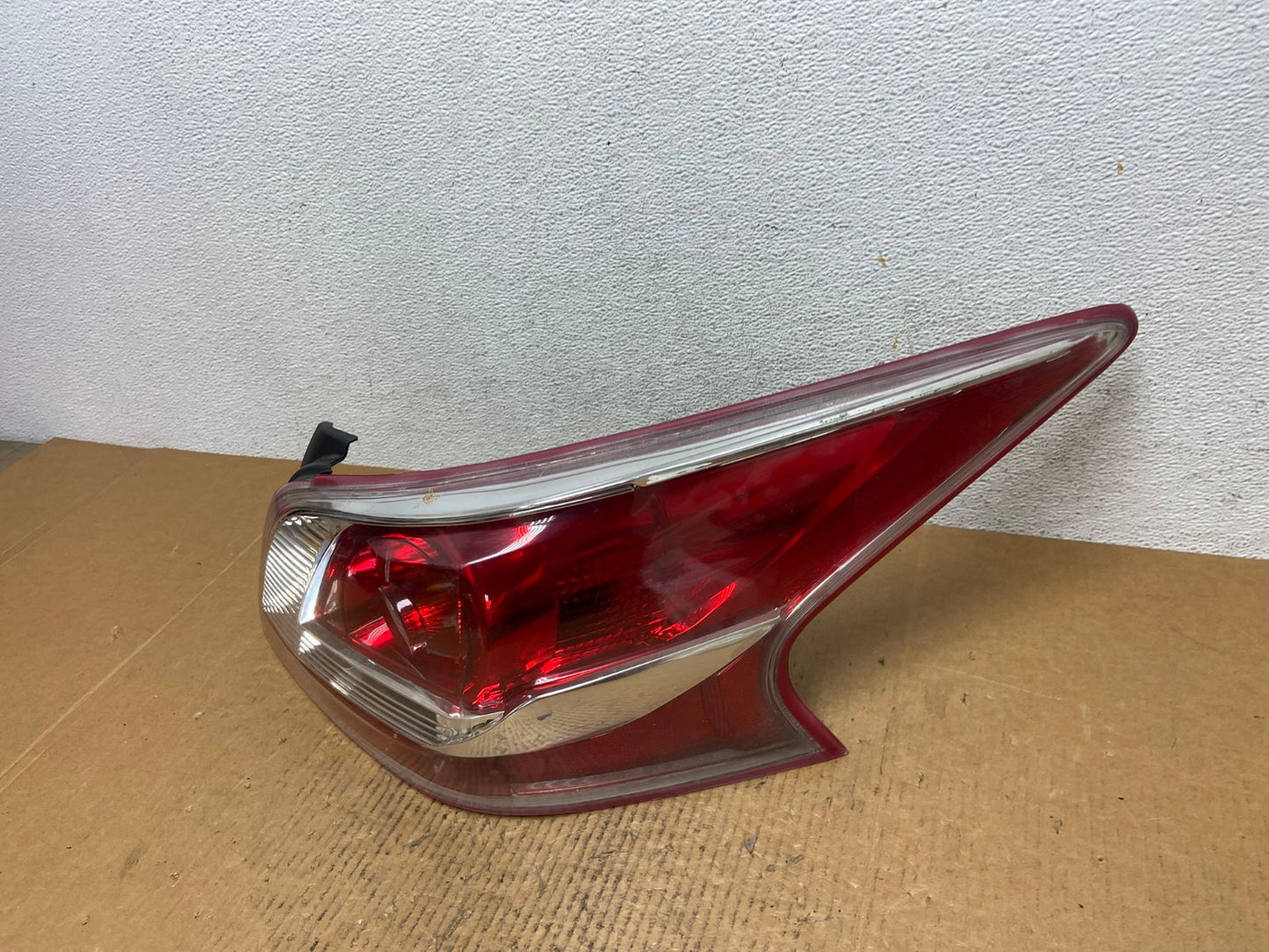 2013 2014 2015 Nissan Altima Right Passenger RH Side Tail Light AE0213 LK1
