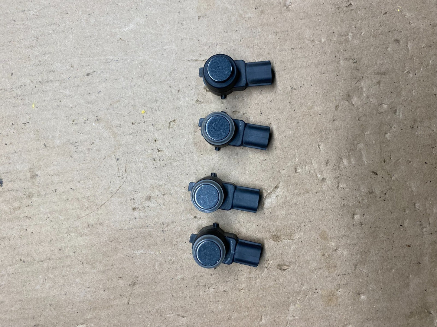 Chevrolet Cadillac Rear Bumper Parking Sensor 4 pcs E1886 Oem PS5