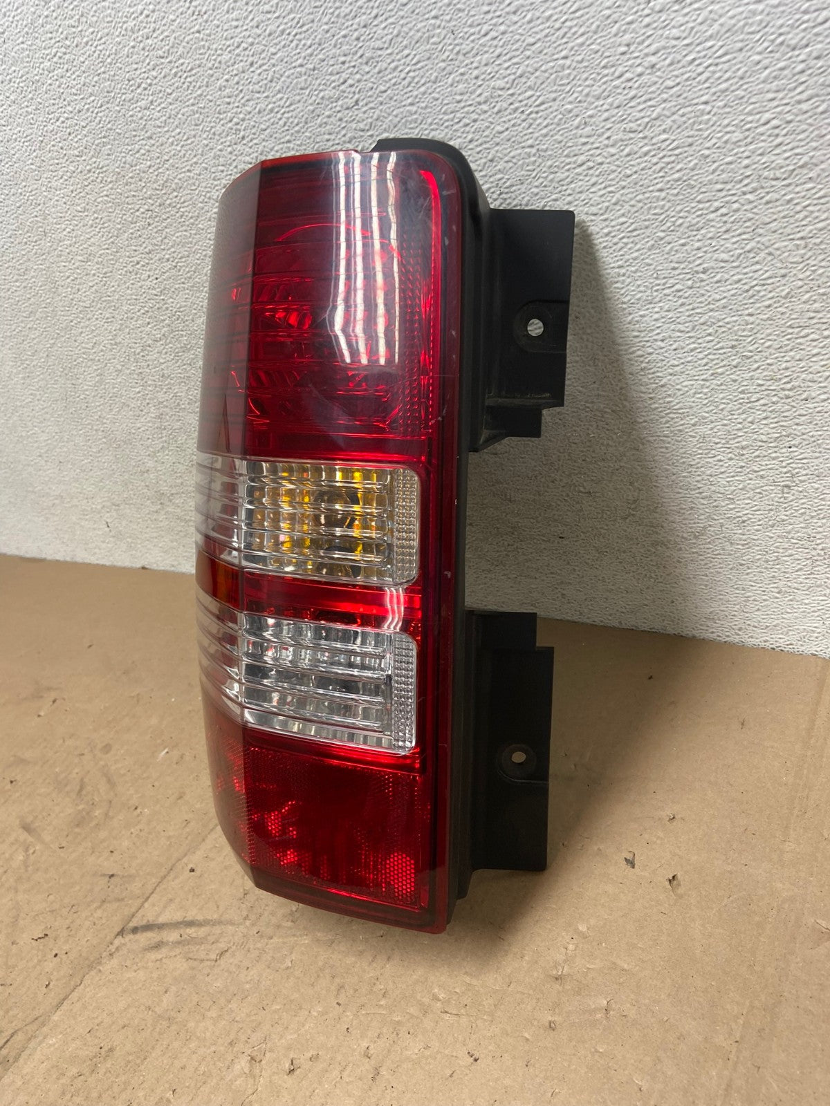 2008 to 2012 Jeep Liberty Left Driver Side Lh Tail Light AG4810 LK1