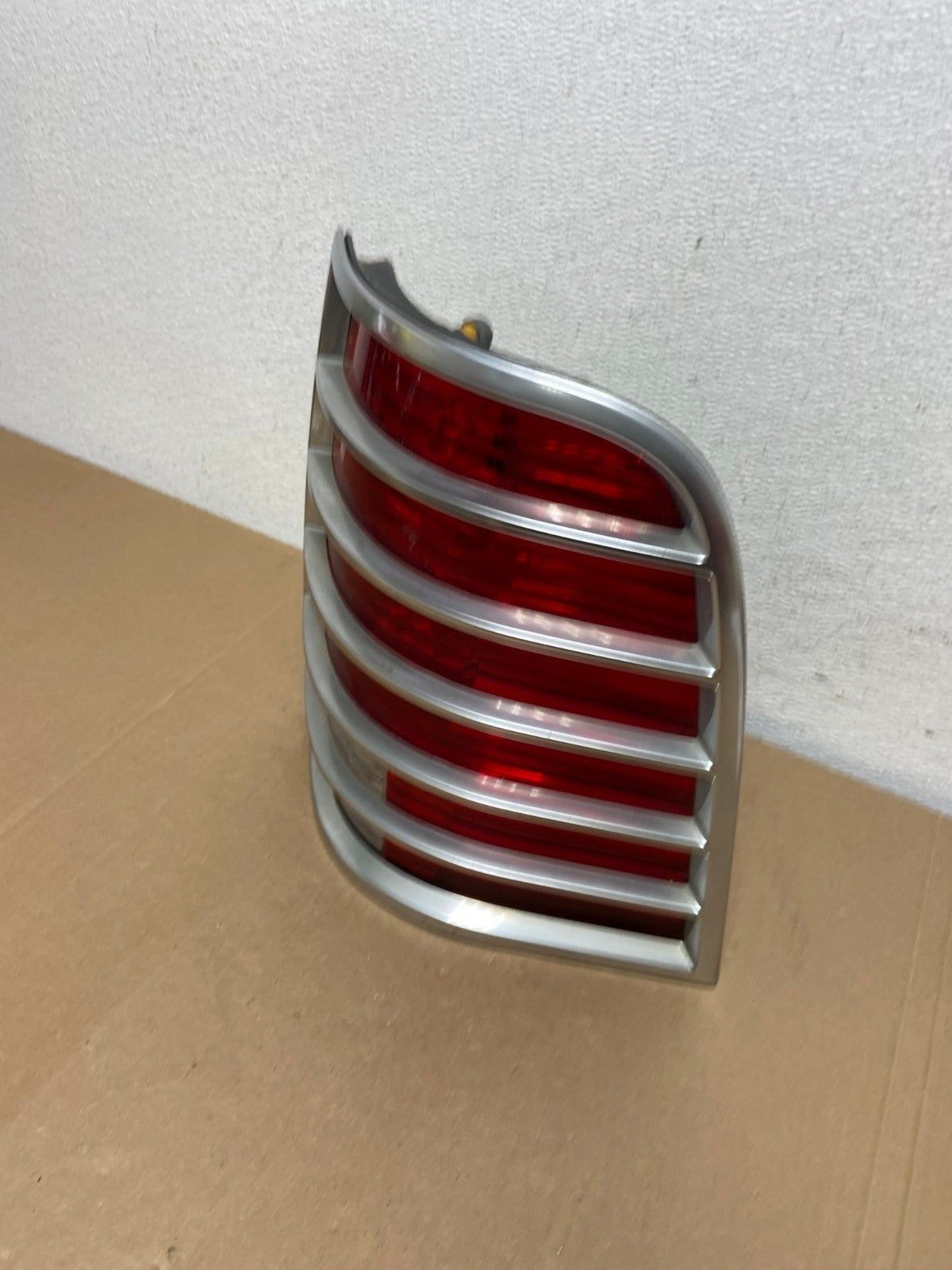 2002 2003 2004 2005 Mercury Mountaineer Right Passenger Tail Light Oem AC5554 LK1