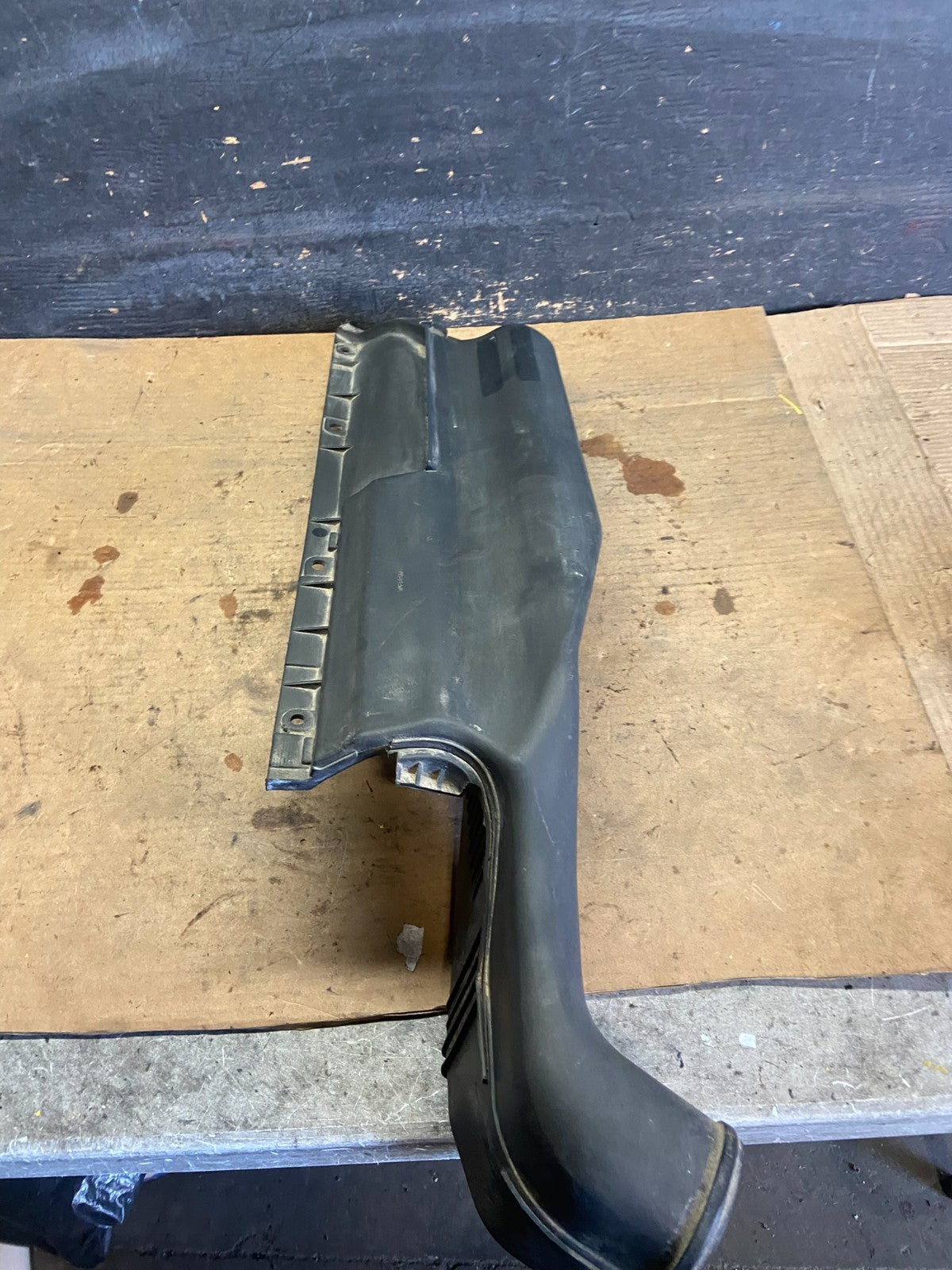 2004 to 2006 Nissan Maxima Upper Air Intake Duct R0320 DG3