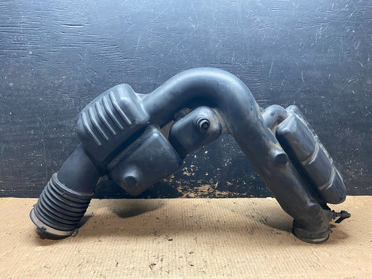 2011 - 2013 Dodge Durango 3.6L Resonator Air Intake Tube Y6709 DG0