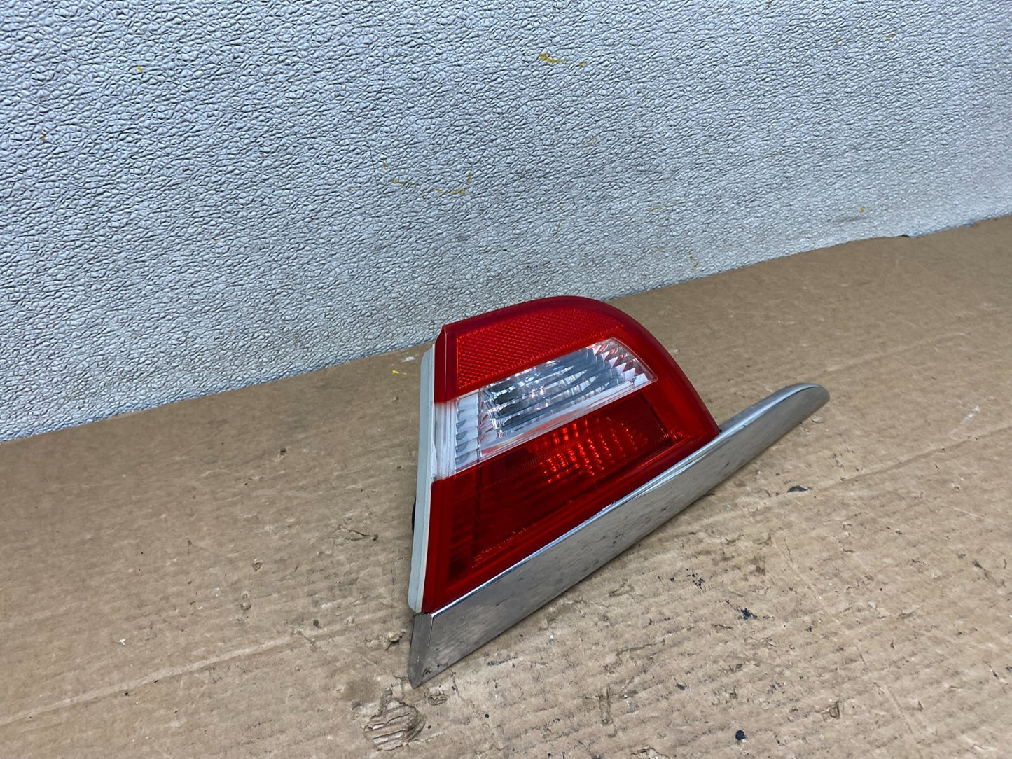 2012-2017 Buick Verano Right Passenger RH Side Inner Tail Light Oem Z2905 DW2