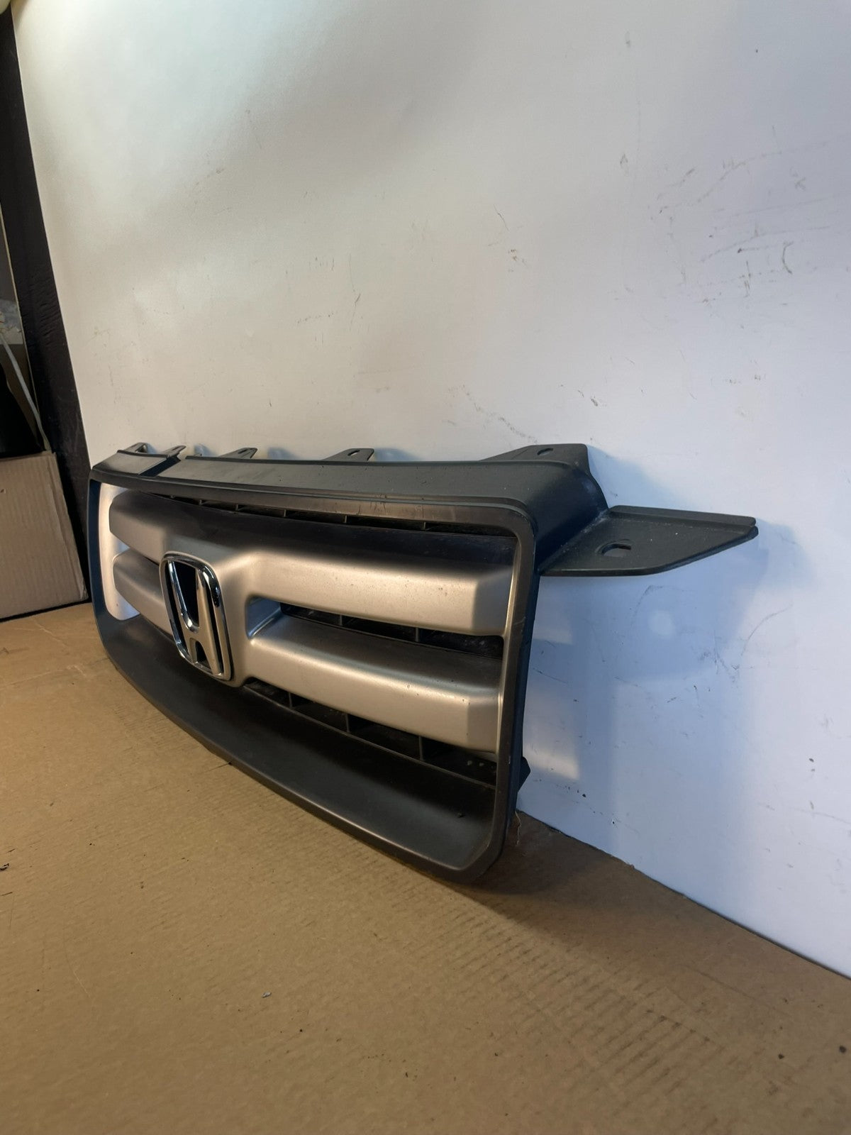 2006 to 2008 Honda Pilot Front Upper Grill Grille AG7525 DG1