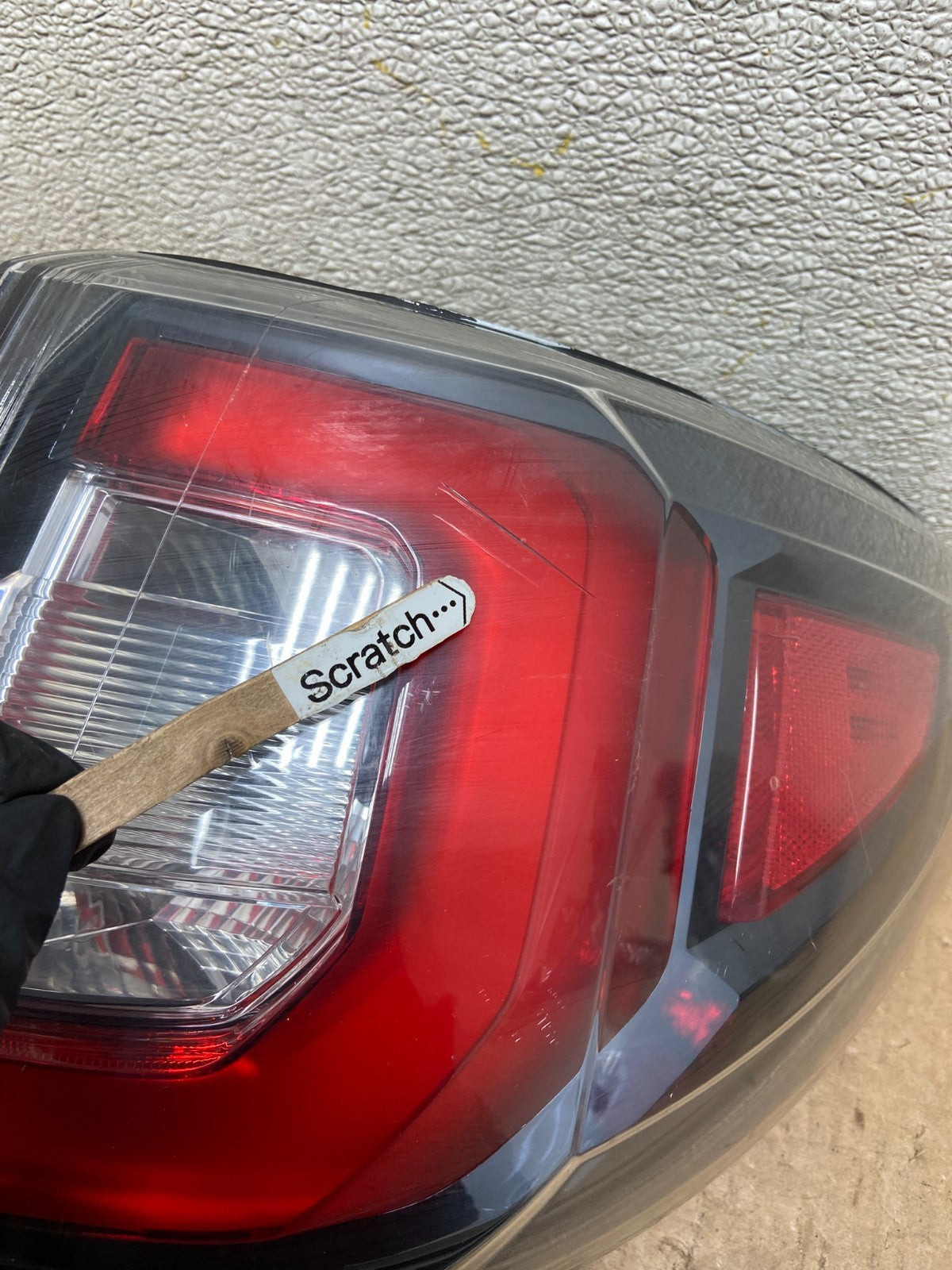 2013 to 2016 GMC Acadia Right Passenger RH Side Tail Light AA35583