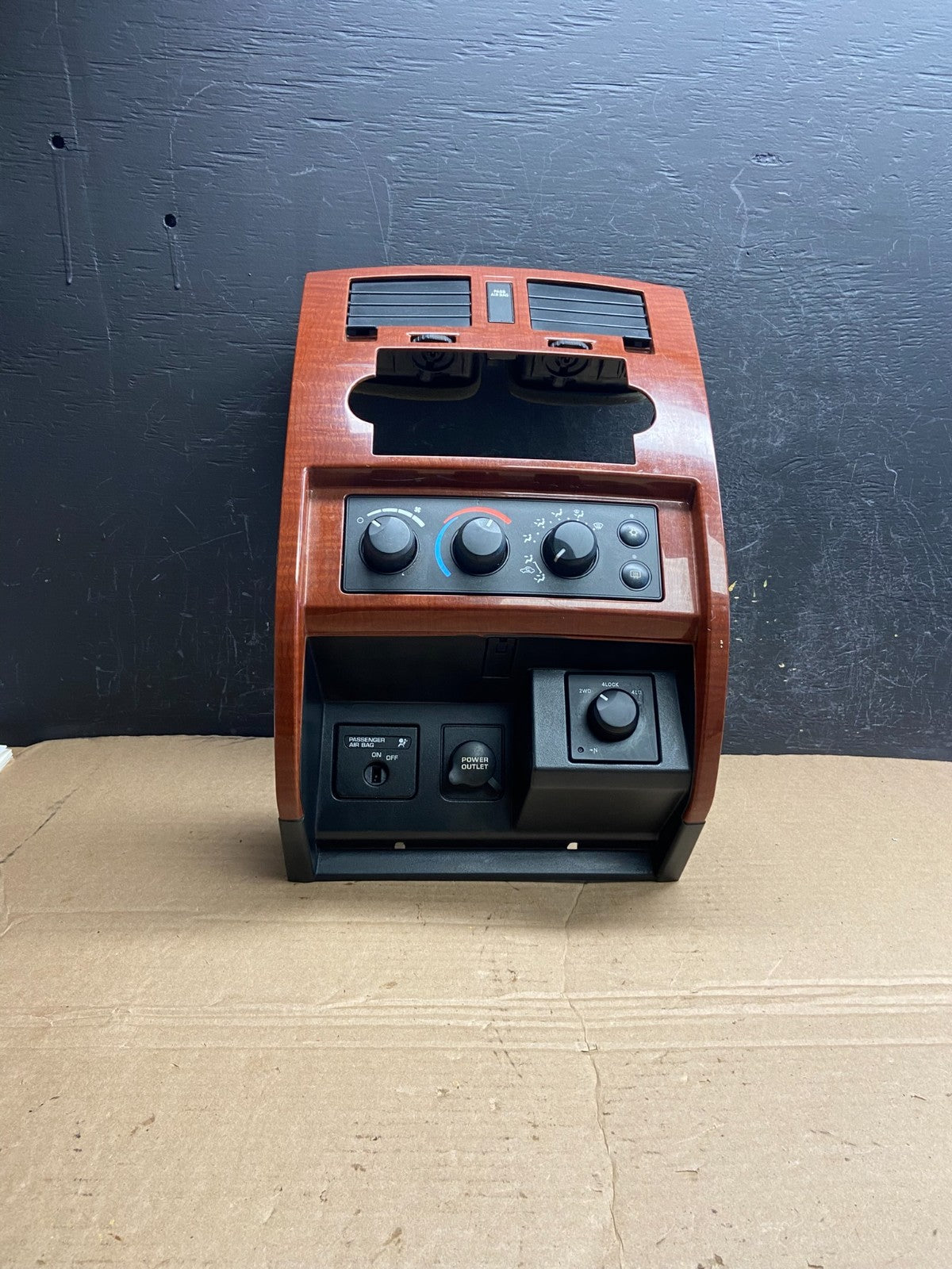 2005 2007 Dodge Dakota Climate Temperature Control Radio Panel Bezel AF1913 DG0
