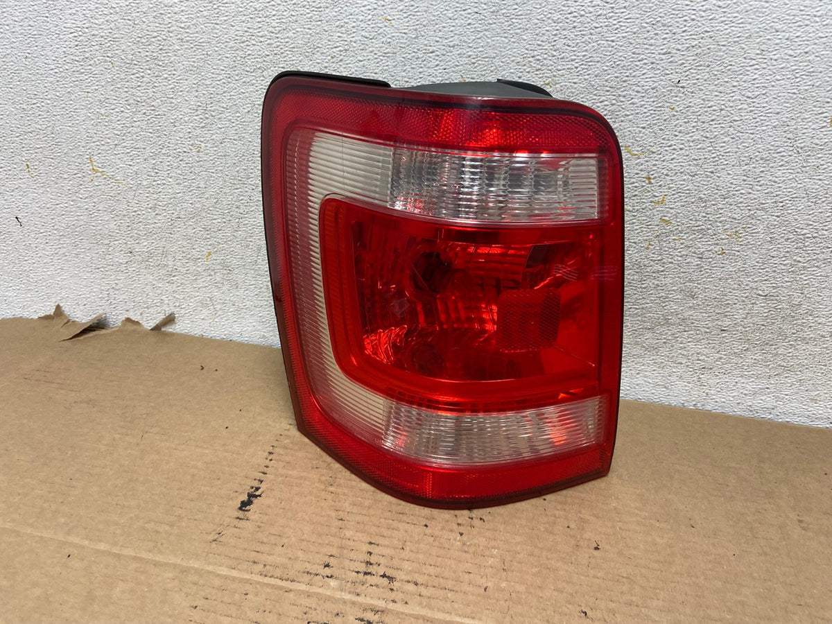2008 to 2012 Ford Escape Left Driver LH Side Tail Light AH4020 LK0