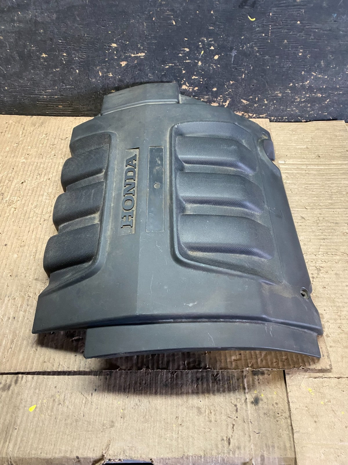 2005 to 2007 Honda Odyssey Black Engine Cover OEM W6271 DG3