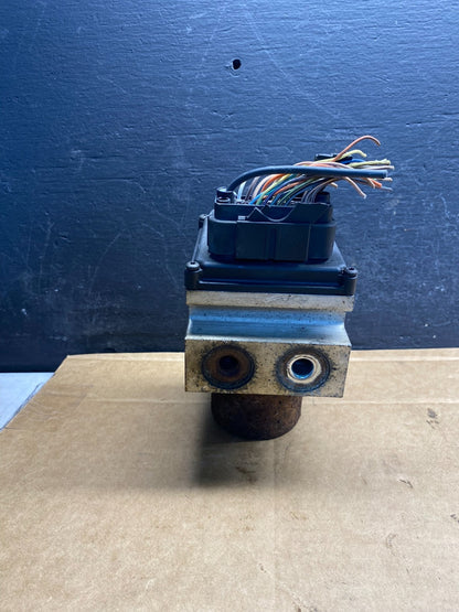 2011-2013 Chevrolet Express GMC Savana ABS Anti Lock Brake Pump AD7590 DG3