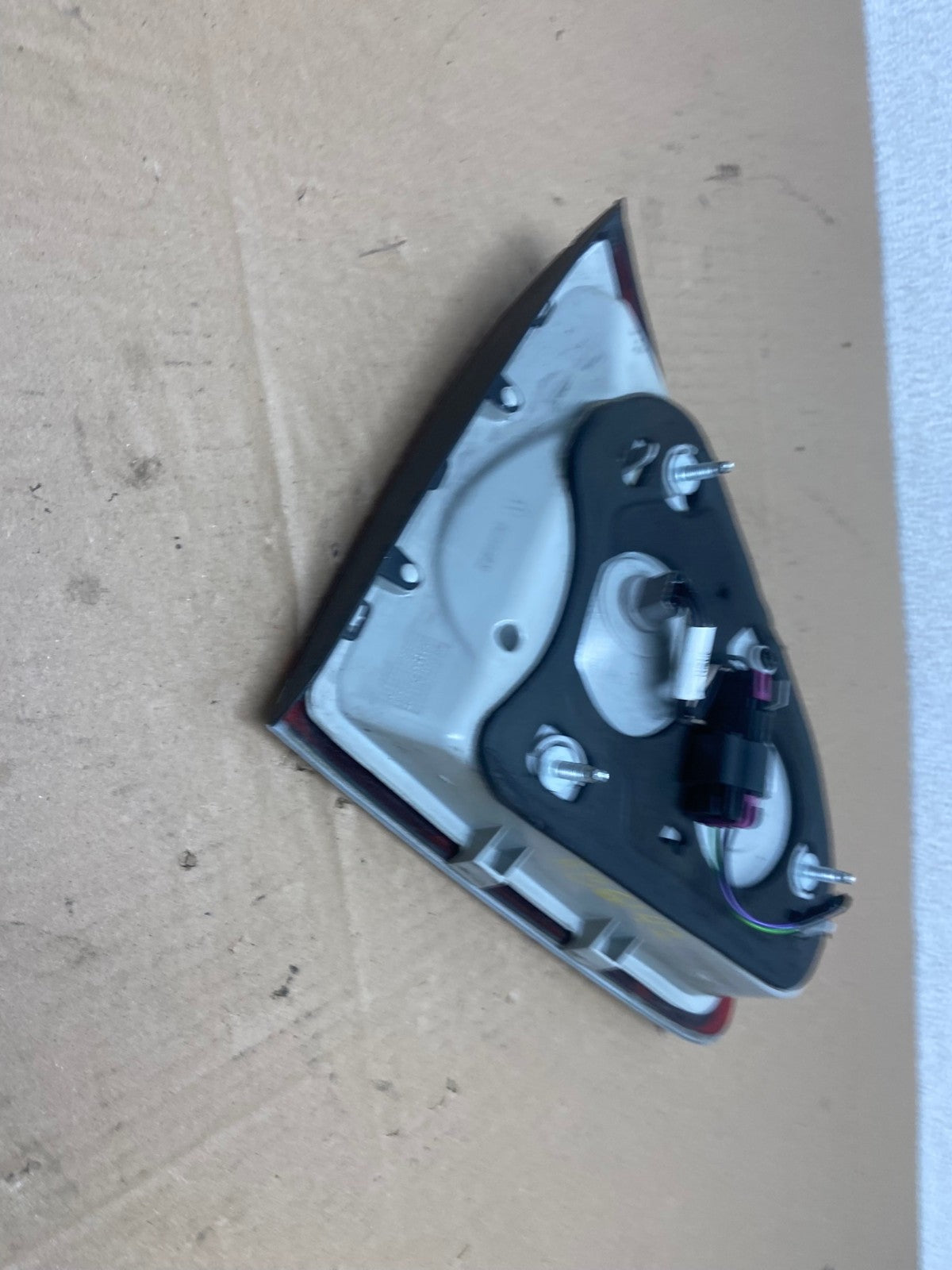 2008-2012 Buick Enclave Right Passenger Rh Inner Tail Light Oem AB6142 LK4