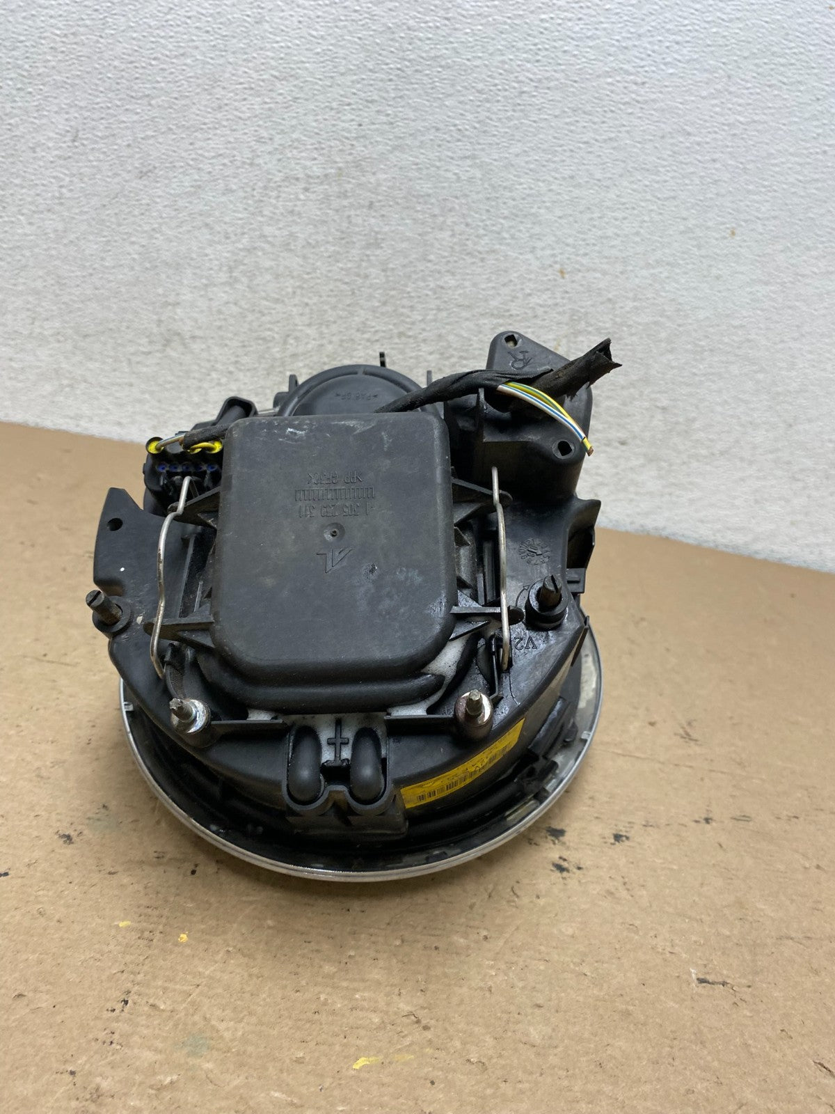 2005 to 2008 Mini Cooper Right Passenger Side Headlight Halogen AF5035 DW5