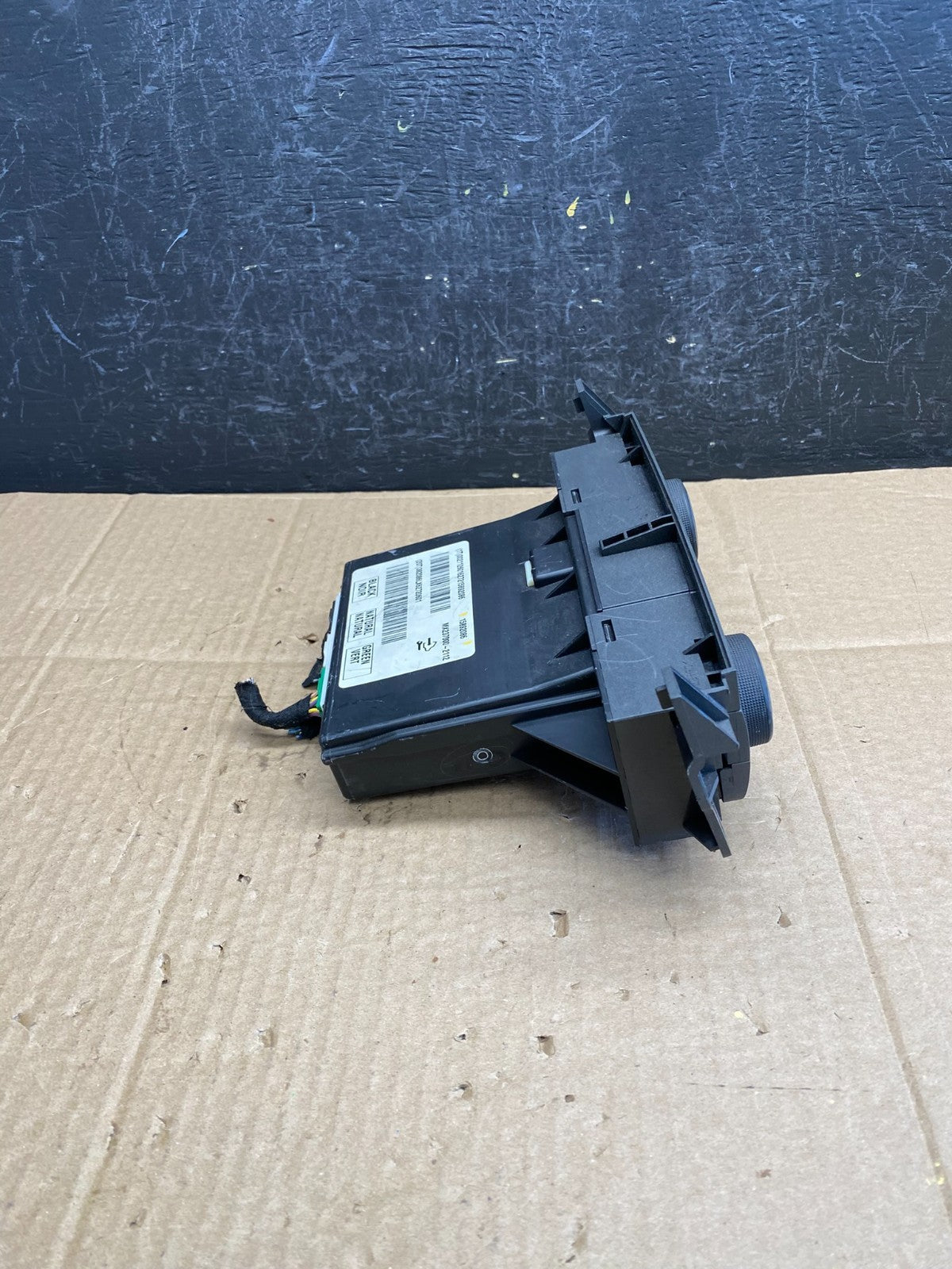 2007 to 2011 Buick Lucerne AC Heater Climate Control Unit ac9450 DG1
