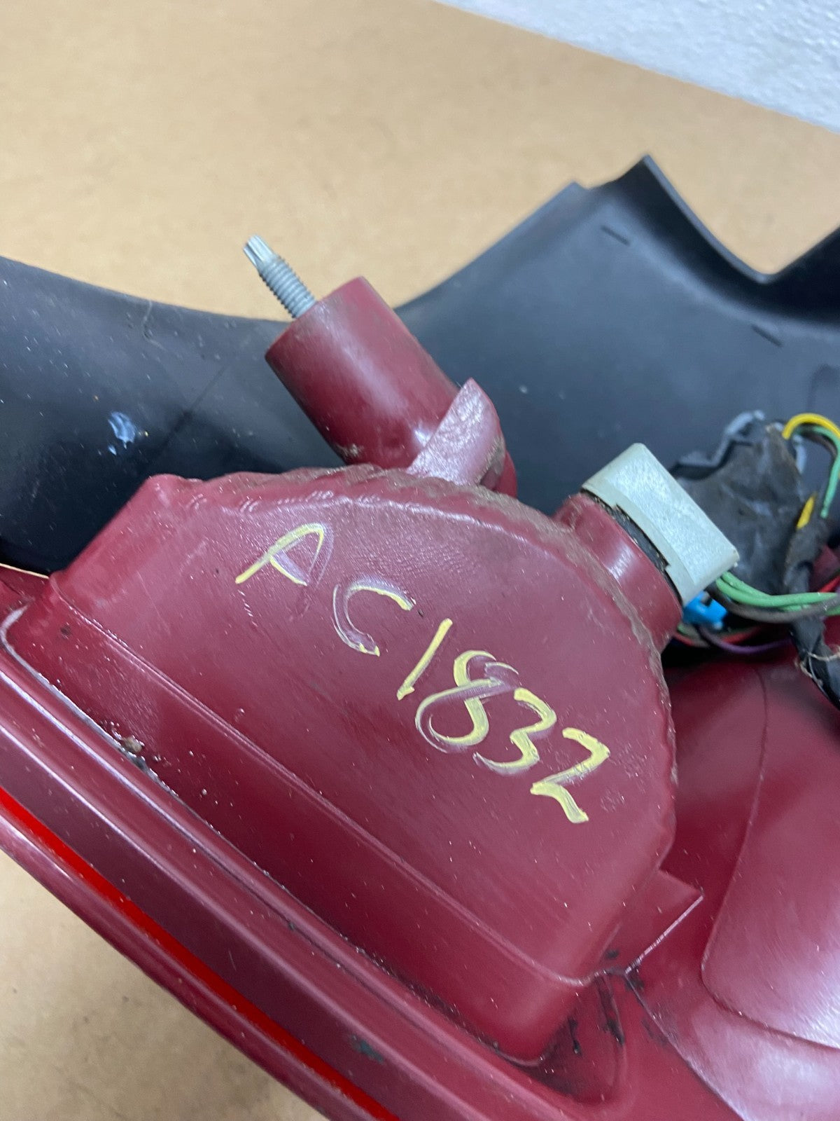 2006 - 2009 Pontiac G6 Coupe Left Driver LH Side Tail Light AC1832 DG7