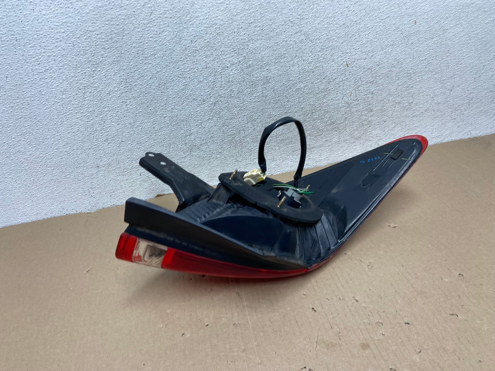 2005-2010 Toyota Avalon Right Passenger Side Tail Light AG6844 LK4