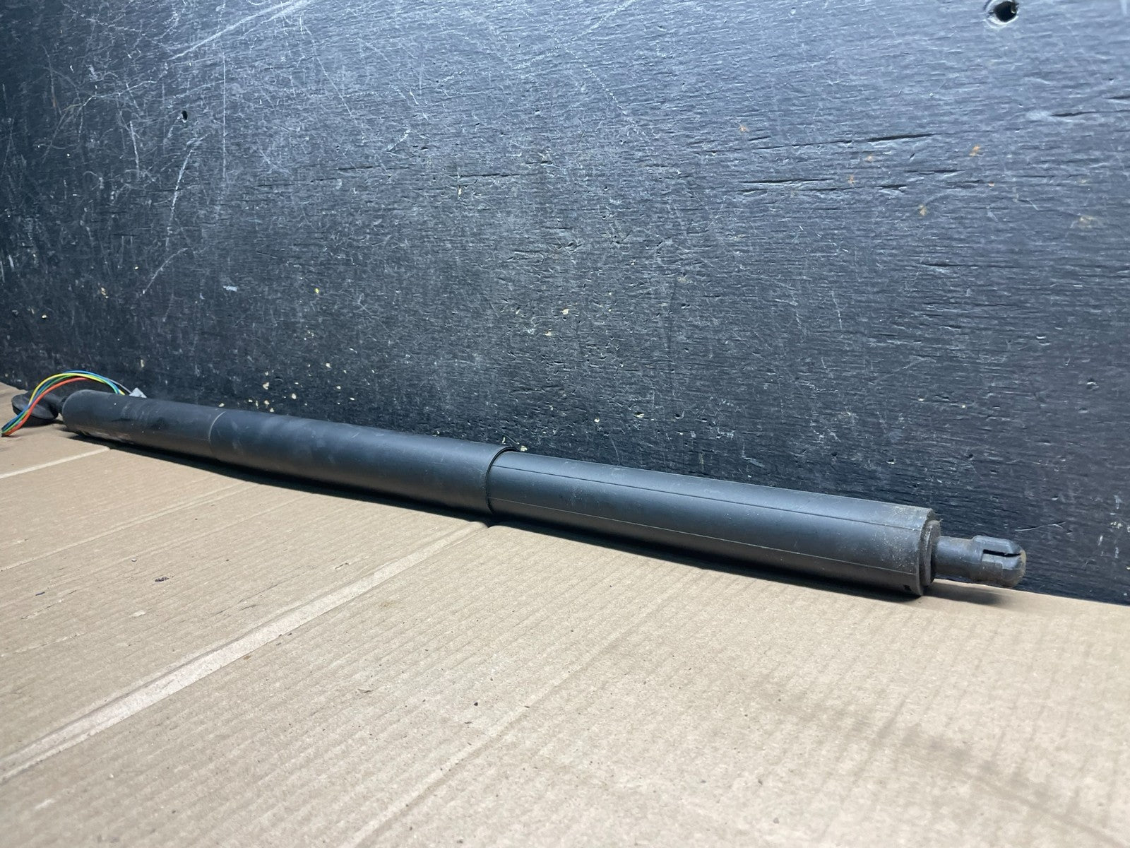 2013 - 2016 Ford Escape Tailgate Power Hatch Lift Right Strut x4066 DG5