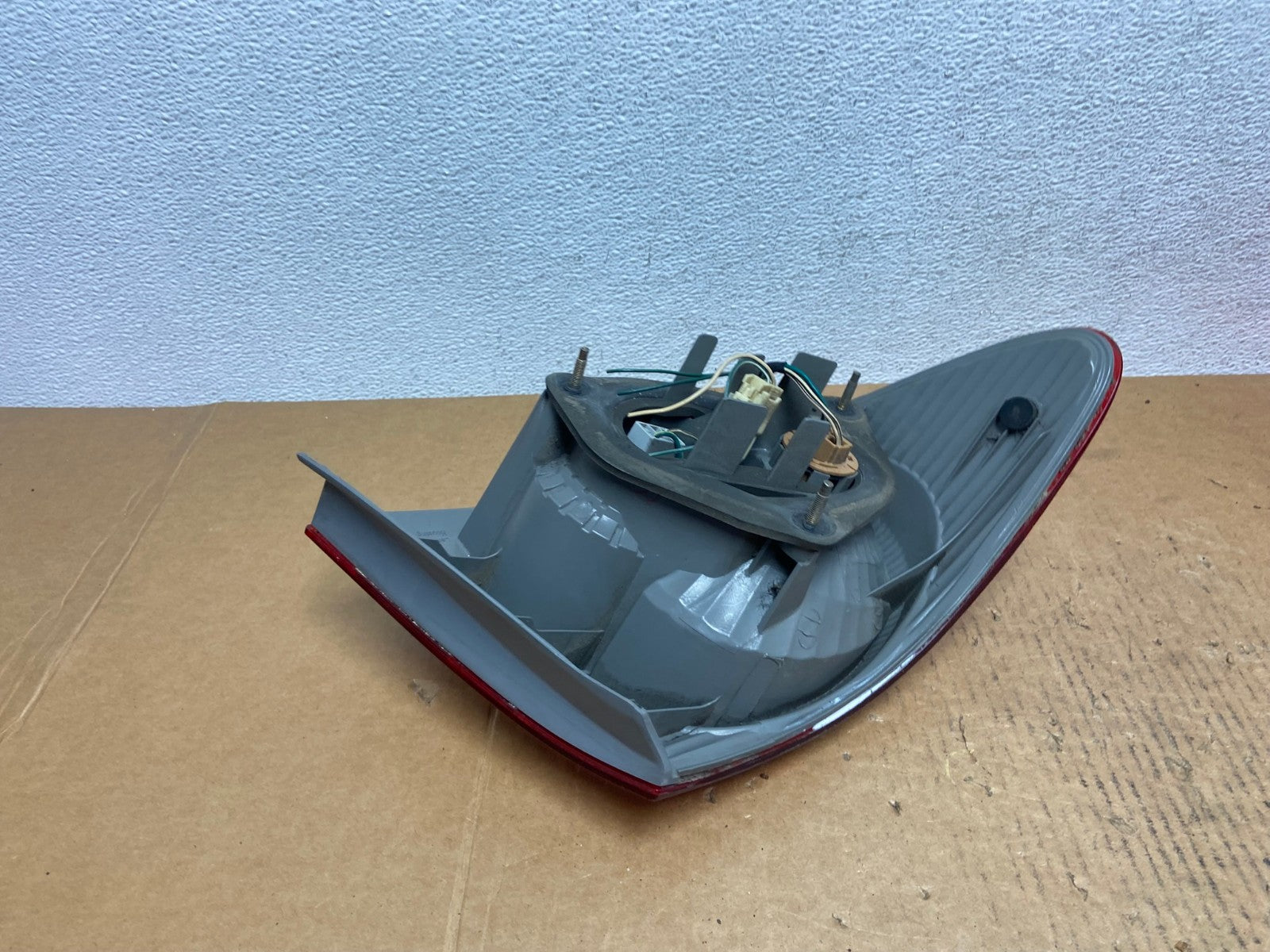 2005 - 2008 Toyota Corolla Right Passenger RH Side Tail light AE0332 LK5