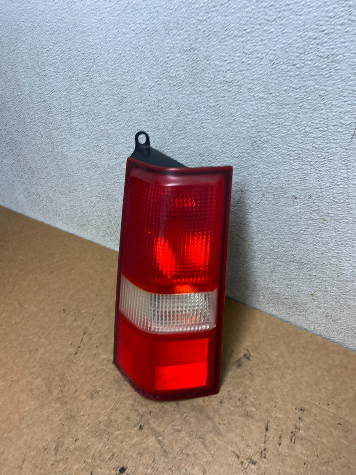 2003 to 2017 Chevrolet Express 1500 Left Driver Side Tail Light Oem S7339 DW1