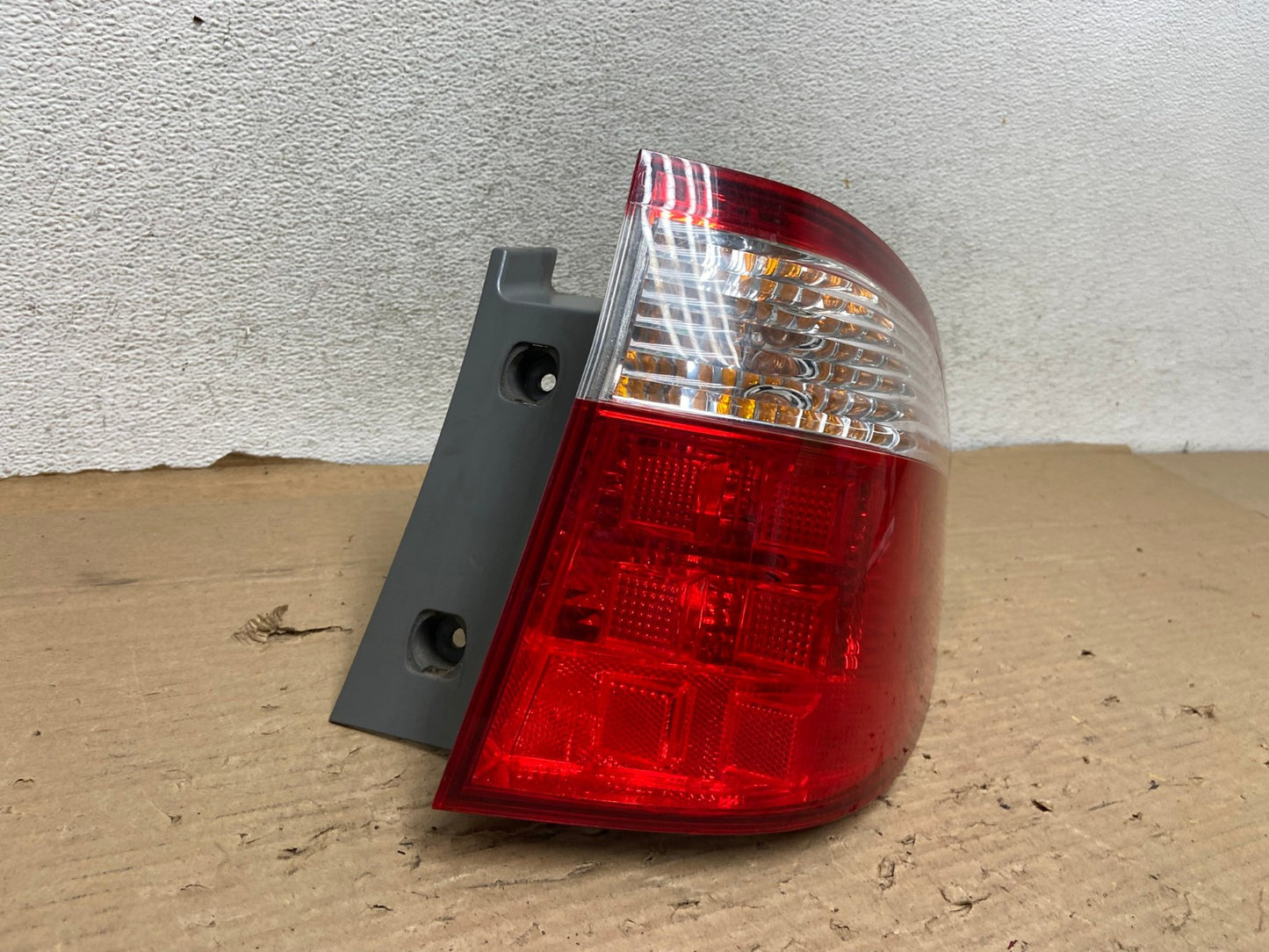 2005 2006 2007 Honda Odyssey Right Passenger RH Side Tail Light AG8336 LK1
