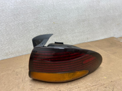 1996 to 1999 Pontiac Bonneville Right Passenger RH Side Tail Light OEM Y6089 DW0