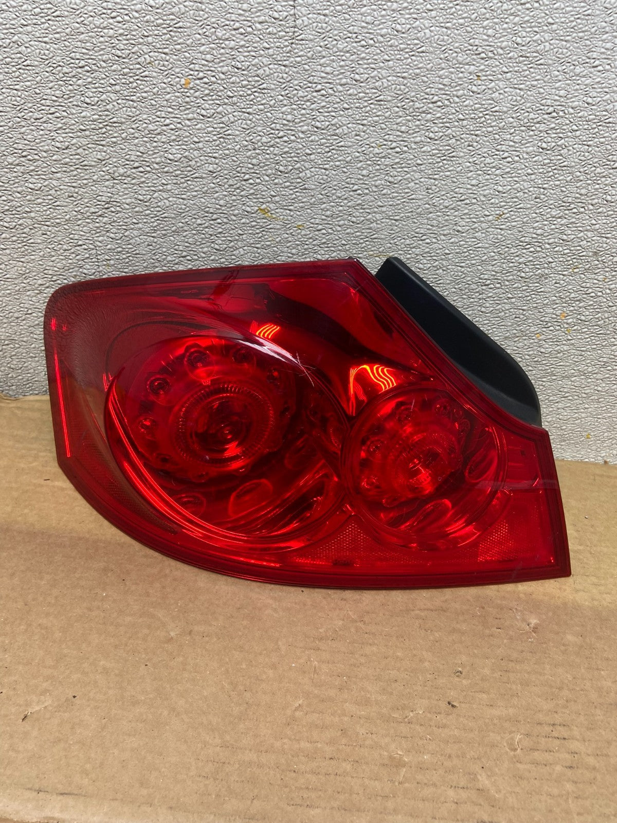 2007 to 2013 Infiniti G35 G37 Sedan Left Driver LH Side Tail Light Oem AB2600 DW0