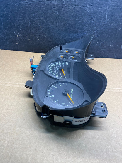 2002 to 2005 Chevrolet Trailblazer Speedometer Cluster Gauge af7857 DG1
