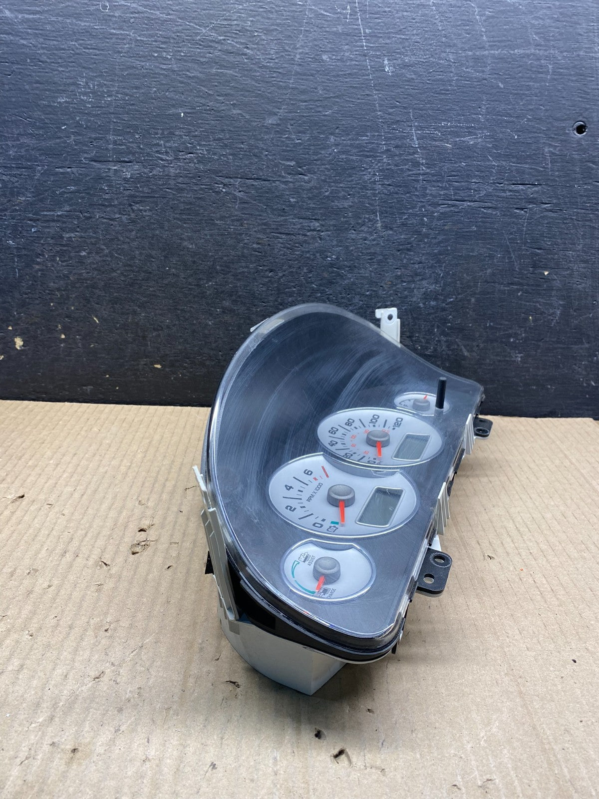 2005 2006 2007 Ford Escape Speedometer Cluster Gauge ai4917 DG1