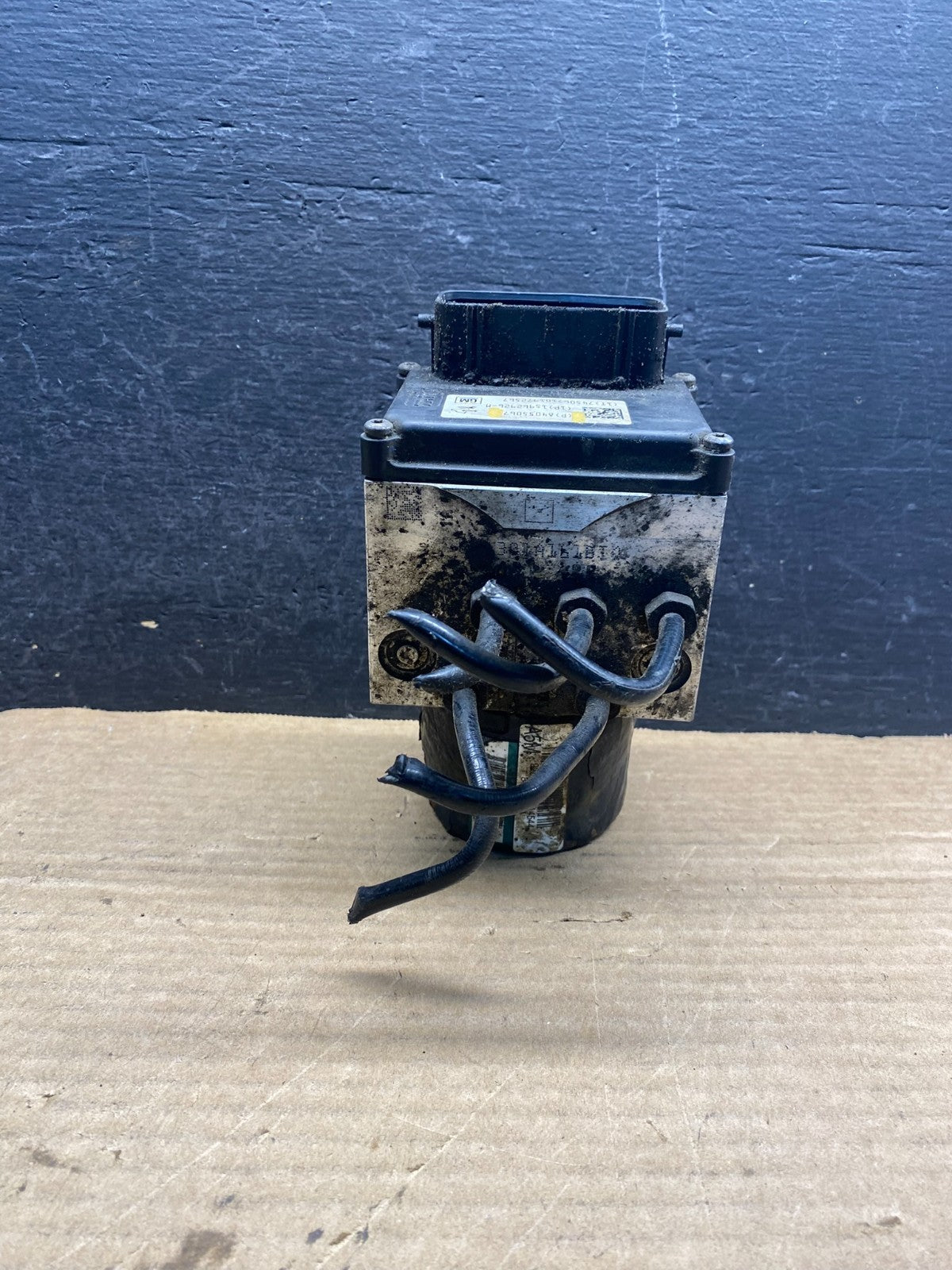 2014 Chevrolet Express 3500 van ABS Pump and Motor AD98391