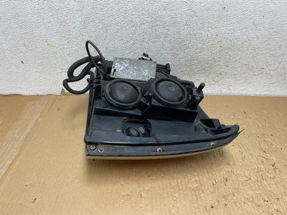 2002-2006 Cadillac Escalade Right Passenger Side Xenon HID Headlight AH28657