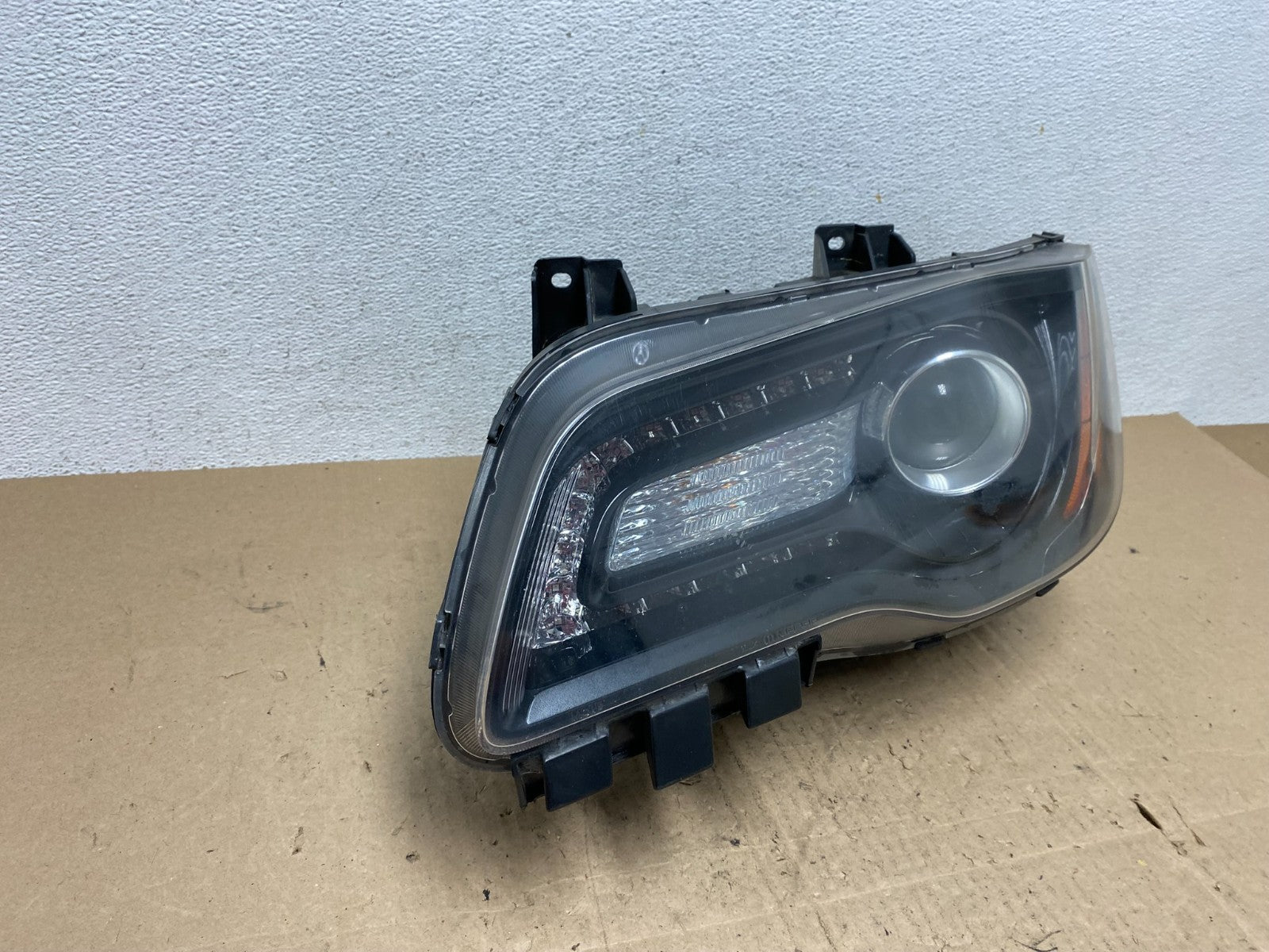 2011 to 2014 Chrysler 300 Left Driver LH Halogen Headlight AE6497 DW2